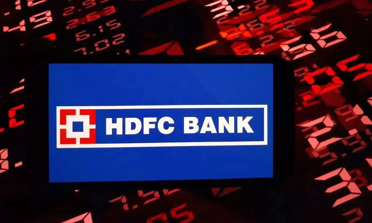 HDFC Bank Profit Rises But Risks Loom